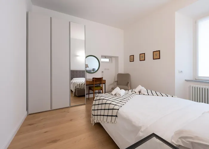 Daire Center - Modern With Parking Cernobbio